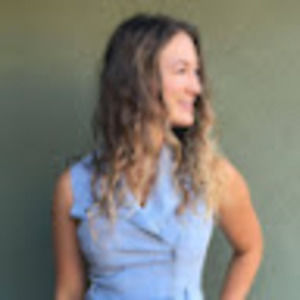 Meet your Posher, Leanna